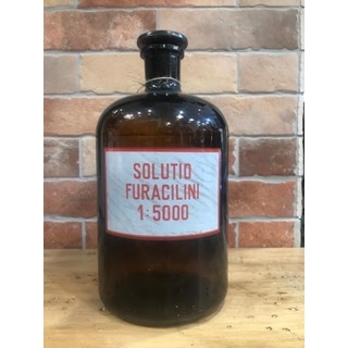 Bote de Farmacia Solutio Furacilini 1:500