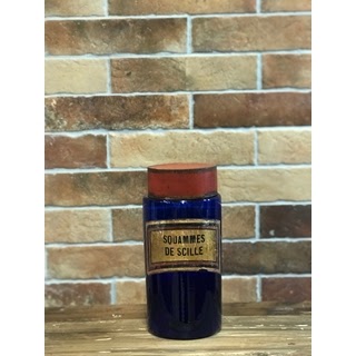 Bote de Farmacia Squammes de Scille